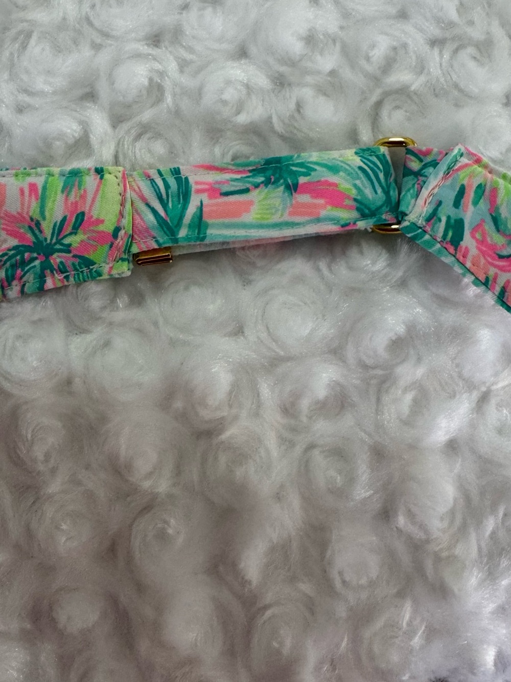 Lilly Pulitzer Tropical Palm Print Visor in Neon Pink & Mint - Picture 5 of 6
